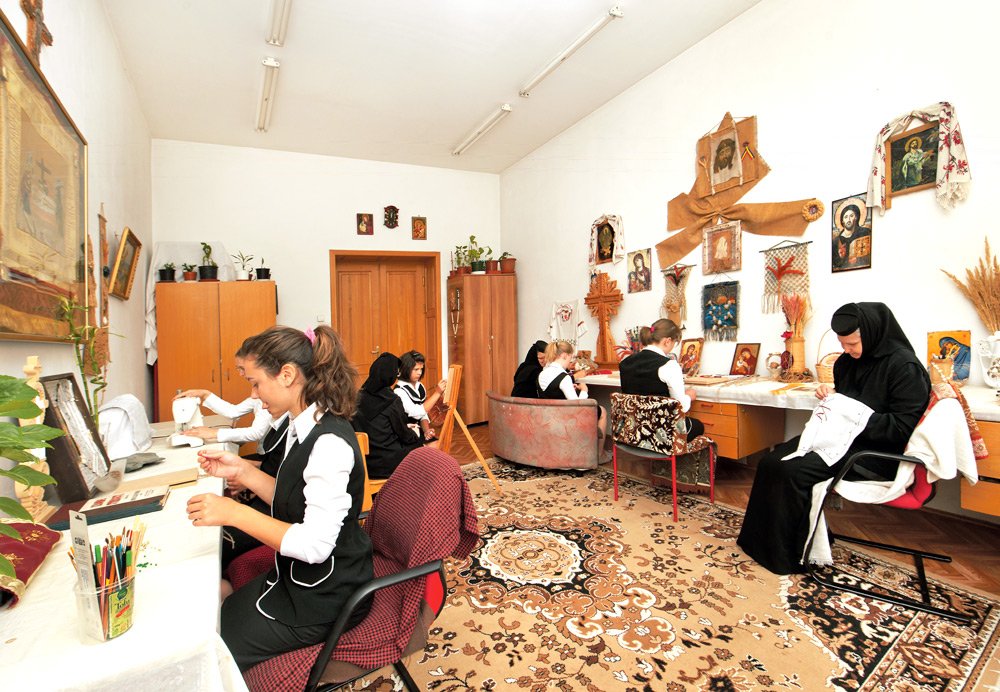 „Jertfă în muncă şi muncă jertfelnică“ 86447