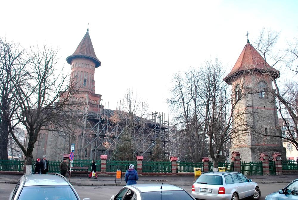 Botoşănenii, aşteptaţi la hramul Bisericii „Sfântul Gheorghe“ 86417