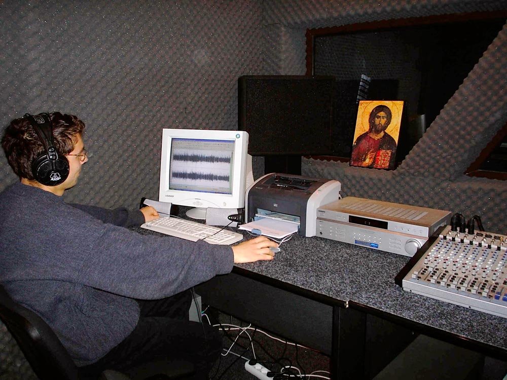 Misiune şi cultură pe calea undelor 86410