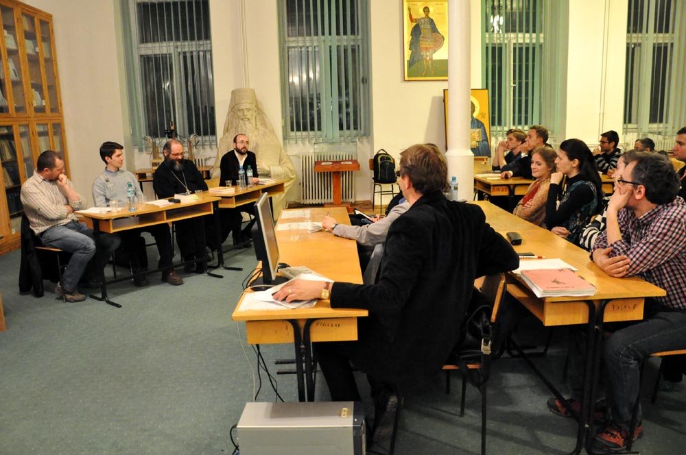 Porţi deschise la Biblioteca „Dumitru Stăniloae“ 86358