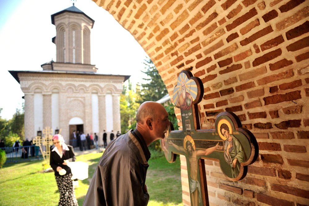 „Trebuie să fim în luptă permanentă pentru Înviere“ 86313