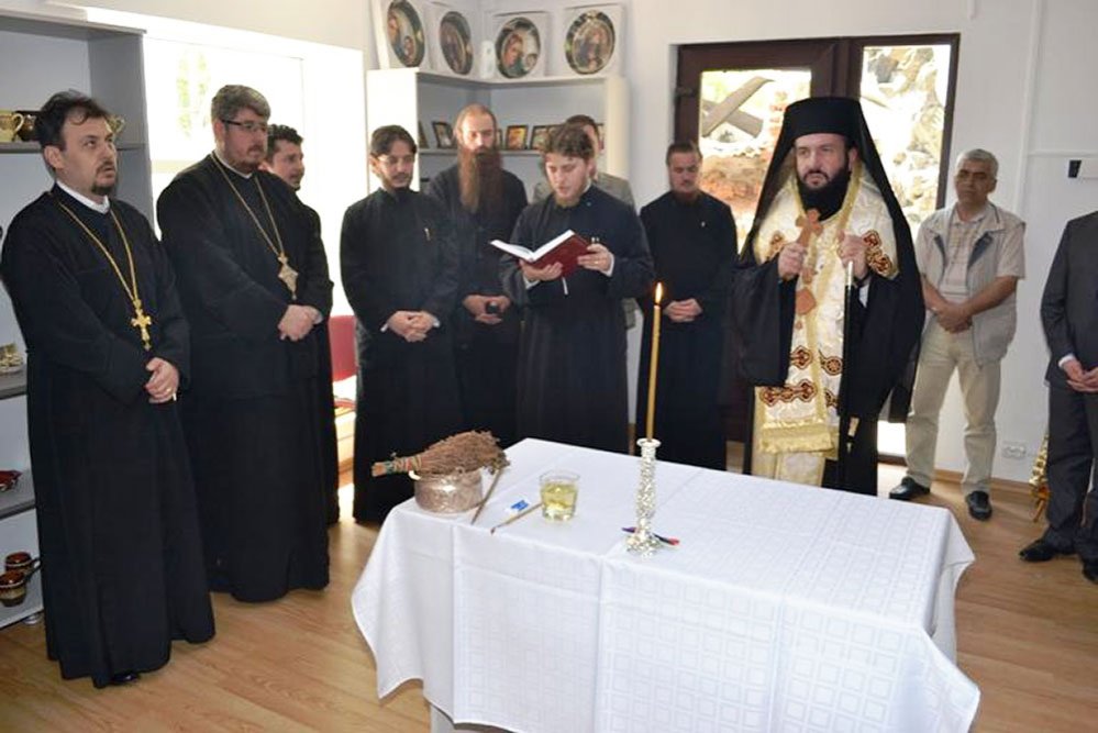 Un nou magazin de obiecte bisericeşti 86304