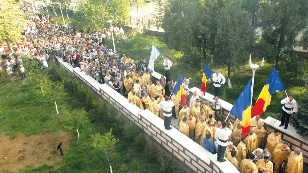 Seară sfântă la Ploieşti 86292