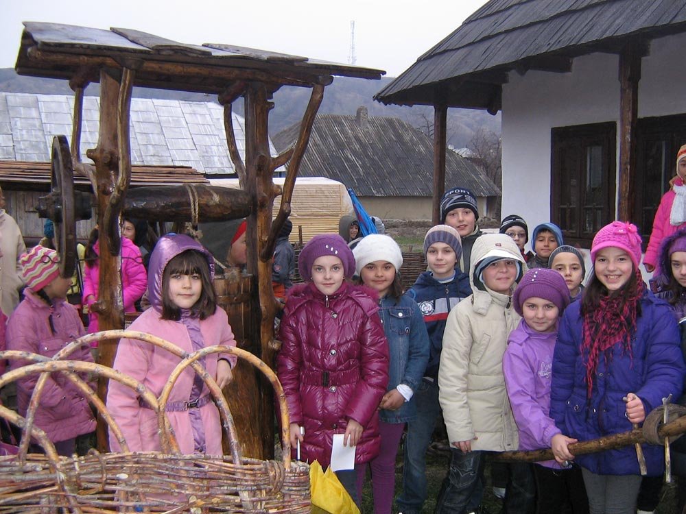 Activităţi misionar-educative în parohia Chintinici 86259