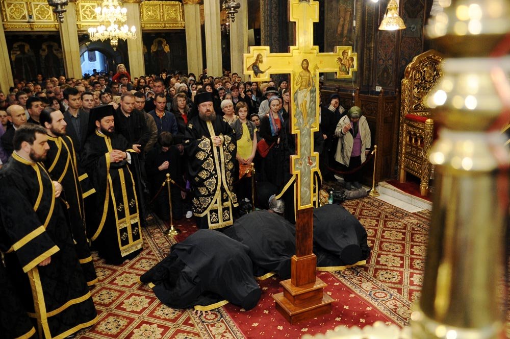 Programul slujbelor la Catedrala patriarhală 86263