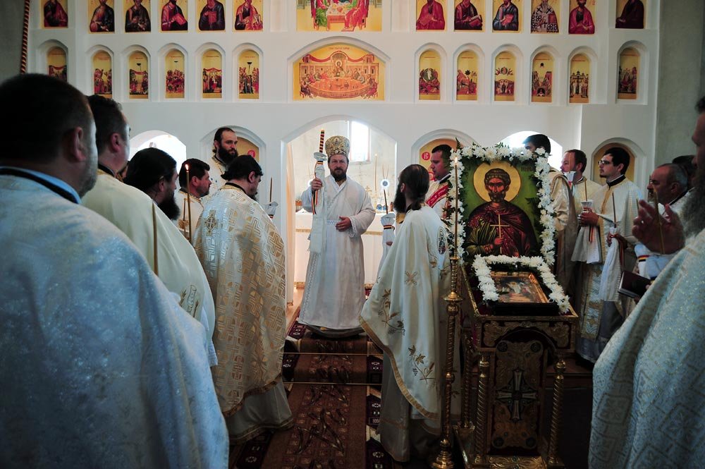 Biserica parohiei Buda a primit veşmântul sfinţirii 86177