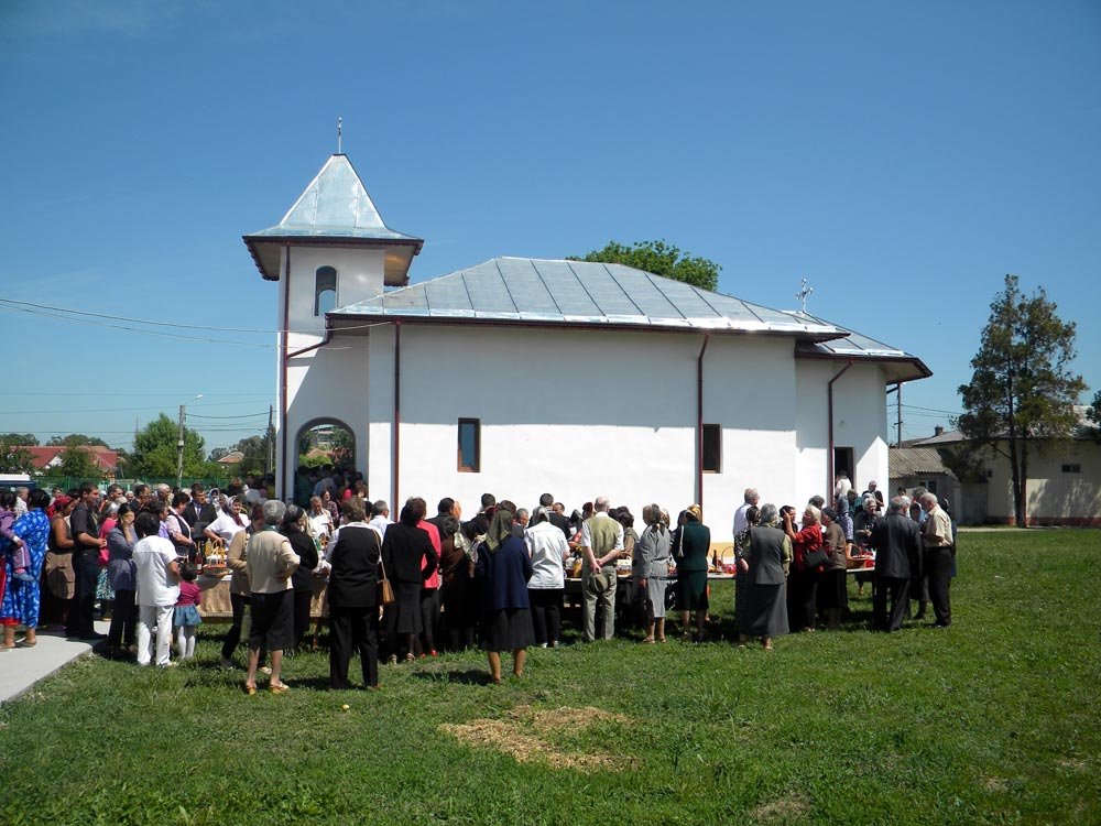 Biserică târnosită pentru bolnavii din Băileşti 86191