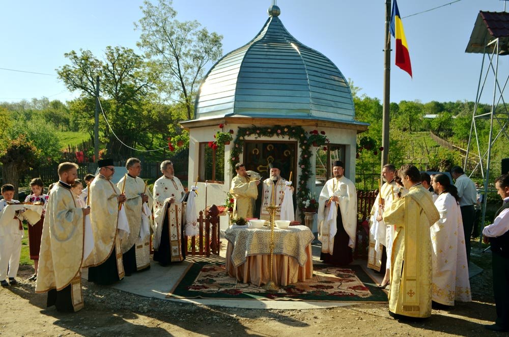 PS Ioachim Băcăuanul a slujit la hramul parohiei Măgura 2 86178