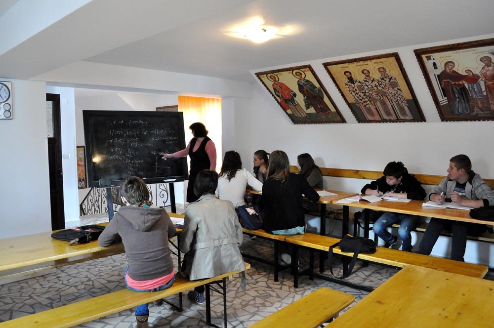 Meditaţii în Aşezământul social-filantropic „Sfinţii Români“ 86157