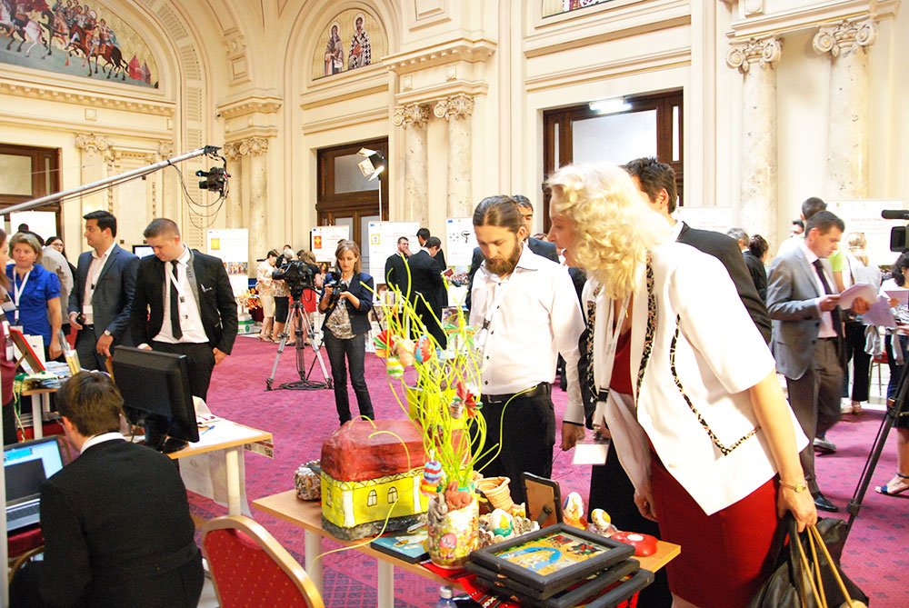 Filantropia, liturghia slujirii aproapelui 85997