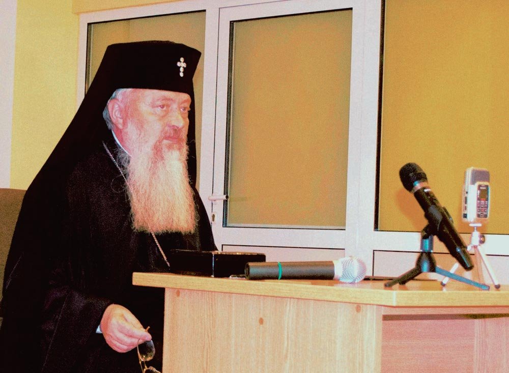 Normală este căsătoria „în Hristos şi în Biserică“ 85983