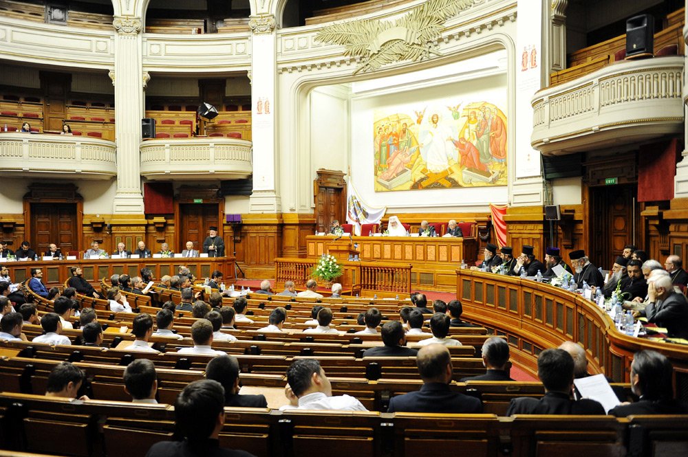 Congres internaţional dedicat Sfinţilor Împăraţi 85895