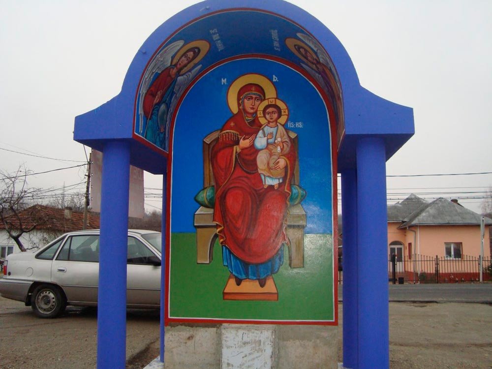 Omul care face troiţe pentru a-şi ajuta semenii 85846