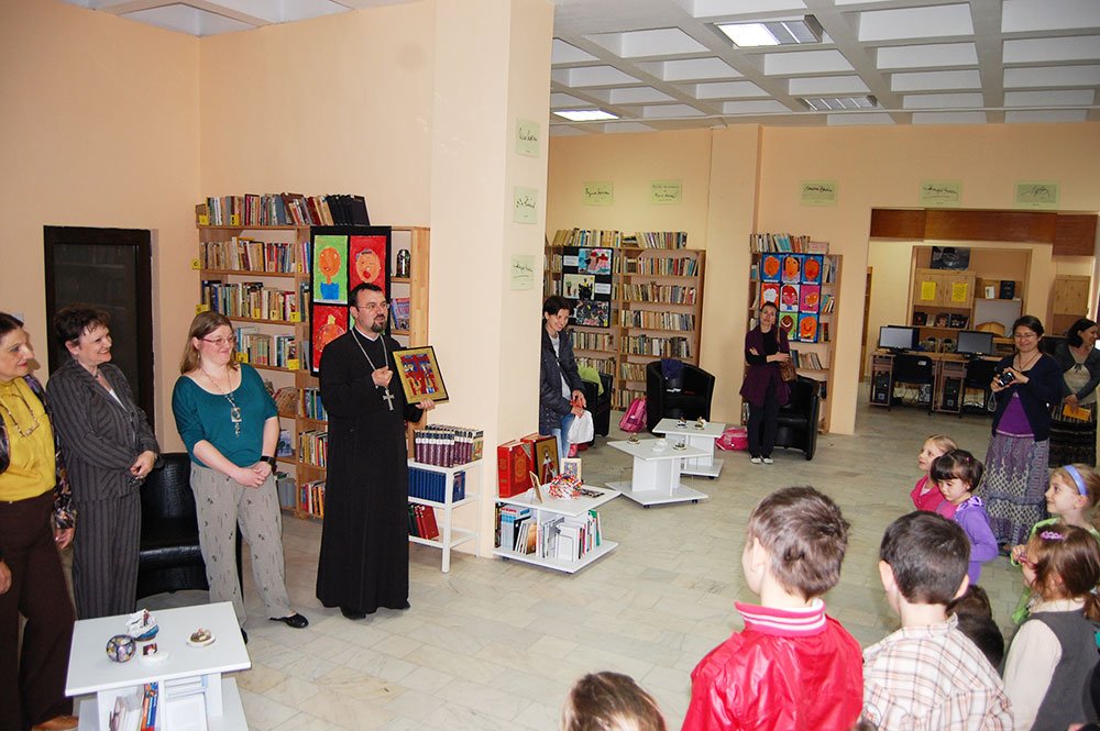 Expoziţia „Călătorie printre culori“ 85836