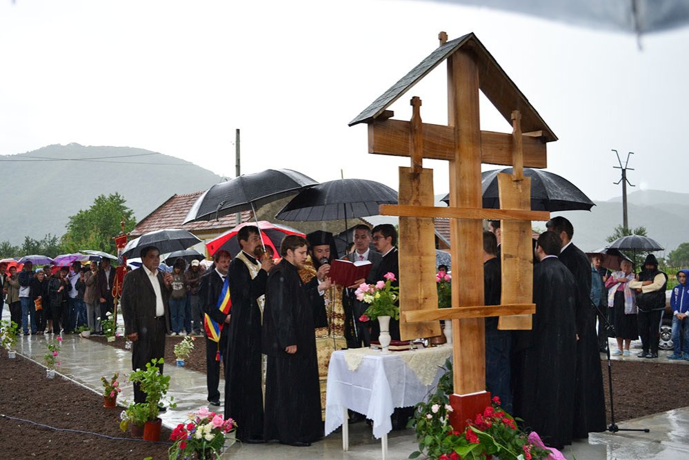 Slujire arhierească în Duminica Slăbănogului 85810