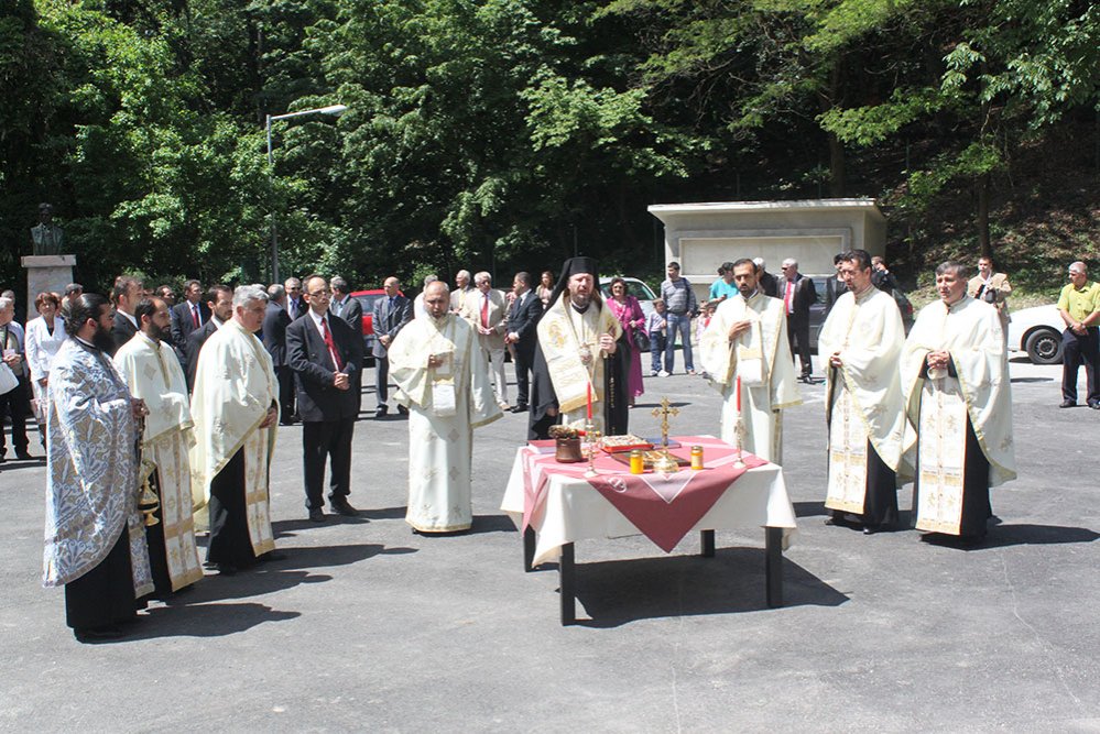 Sfinţirea Hotelului Palace din Băile Govora 85785