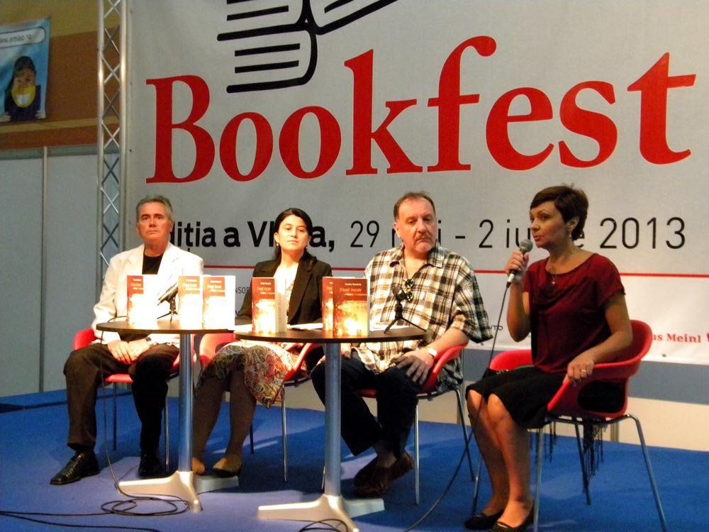 Dumitru Manolache a lansat romanul „Nunţi înecate“ 85672