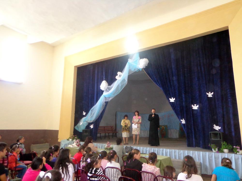 Ziua internaţională a copilului în eparhiile oltene 85641