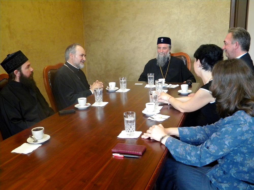 Ambasadorul Republicii Macedonia în România, primit de IPS Irineu 85495