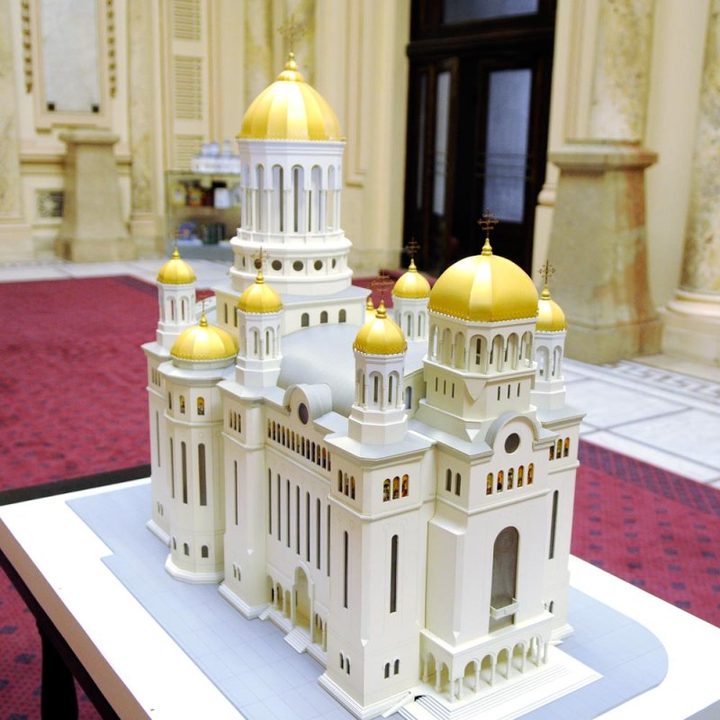 Catedrale şi biserici din toată ţara îşi serbează hramul 85452