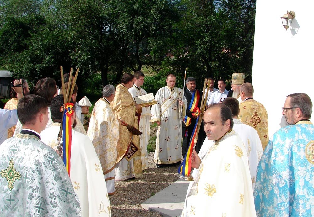 Sfinţiri în biserici transilvane 85367