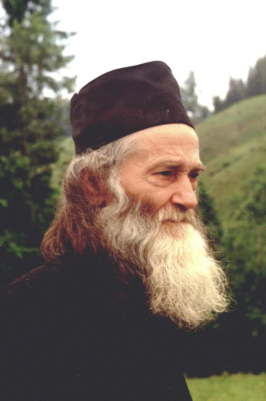 „Tradiţia, dragul meu, este aşezarea în matcă a unui neam“ 85358