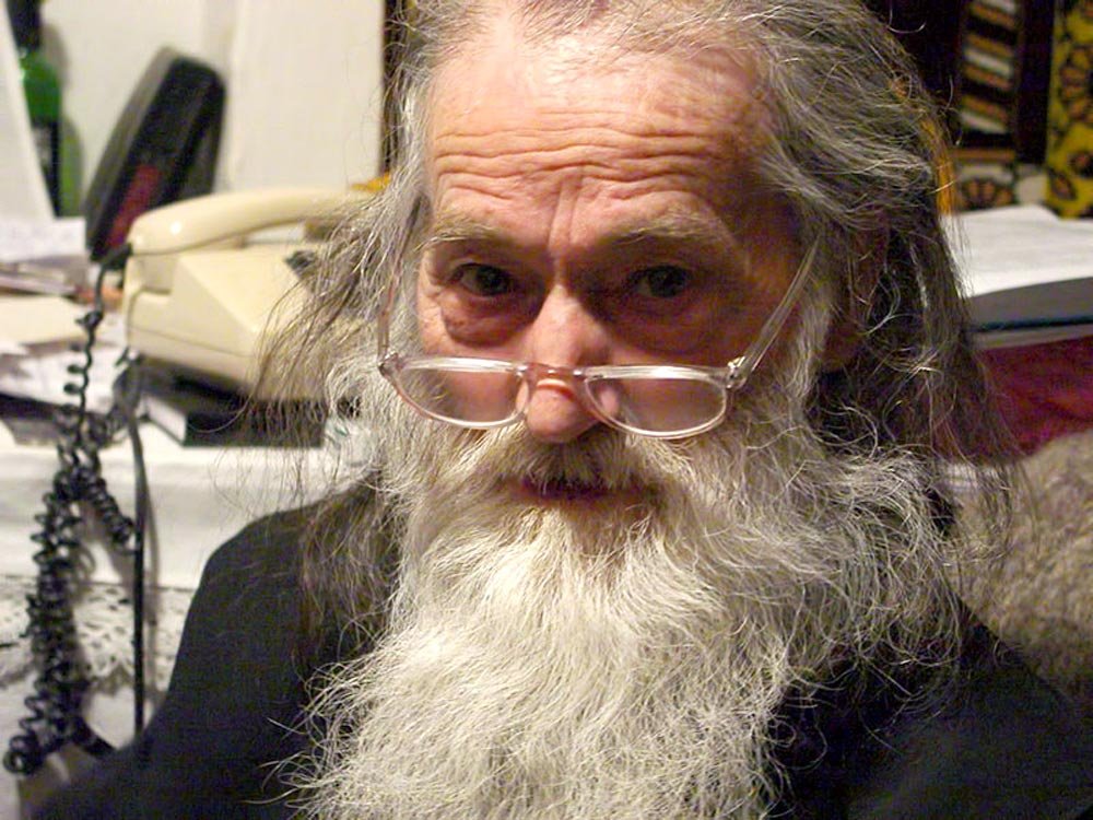 „Omul este jumătate dragoste, jumătate luptă“ 85275