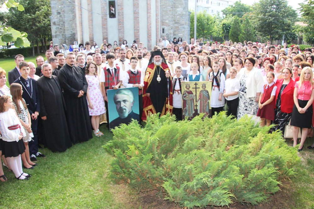 Recunoştinţă şi premii pentru cei mai buni elevi băcăuani 85227