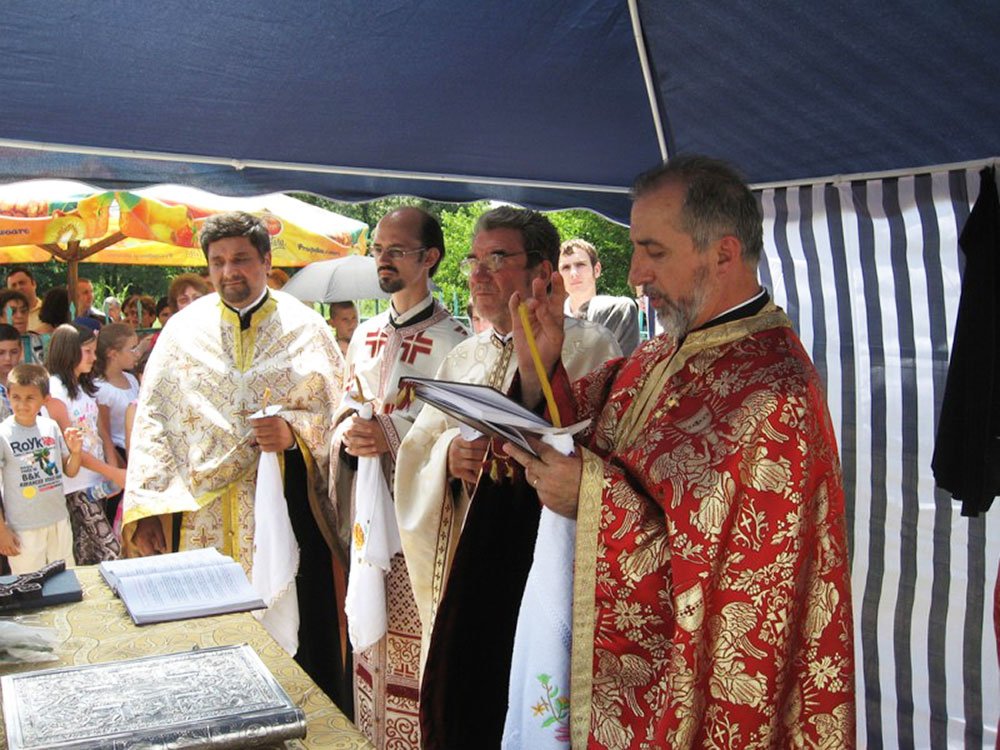 Slujbă de pomenire a eroilor la Stânca Roznovanu 85203