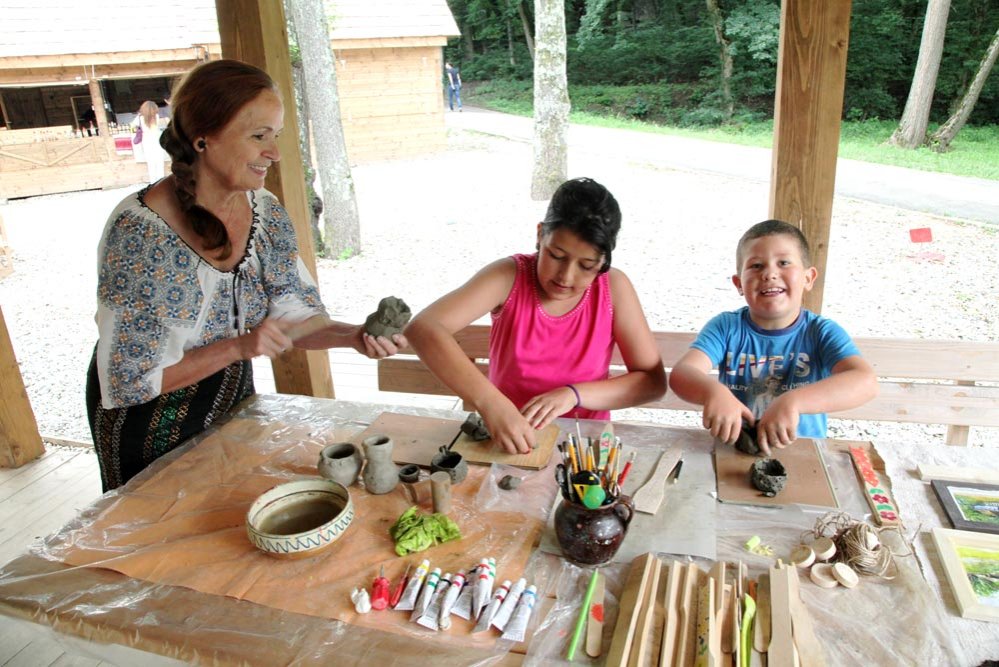 Târg de ţară în Dumbrava Sibiului 85120