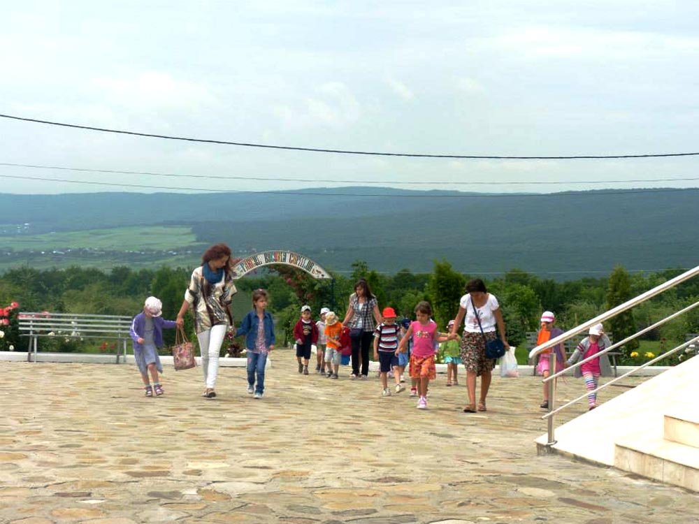 Vară plină de activităţi pentru cei mici 85063