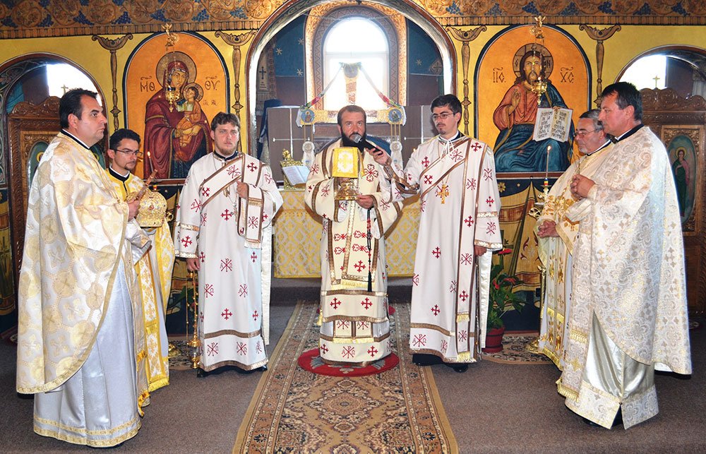 Ierarhii bănăţeni în vizite pastorale 84965