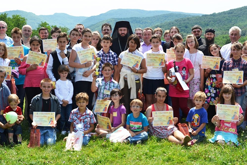 Tabără pentru copiii din Episcopia Caransebeşului 84940