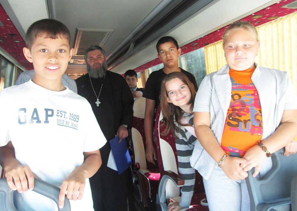 Biserica, o îmbrăţişare pentru cei aflaţi în nevoi 84885