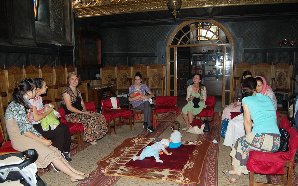 Clubul mămicilor creştine 84891