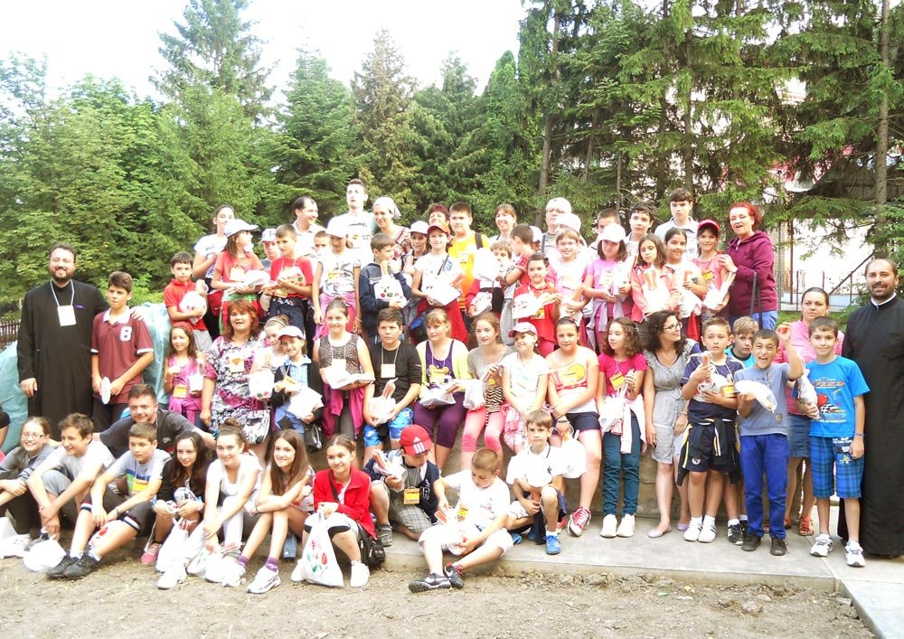 Tabere pentru copii la Centrul de Tineret „Vestitorii bucuriei“ din Bălţăteşti 84719