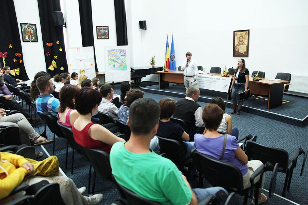 Forumul „Tinereţe şi Speranţă“, la a XV-a ediţie 84662