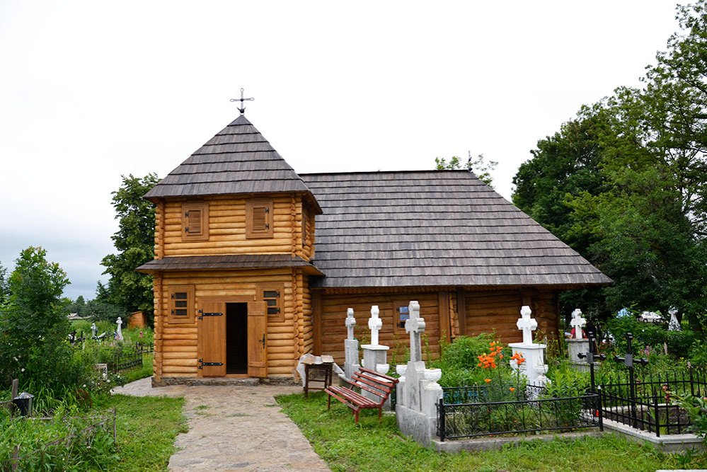 Acasă la Dumnezeu, în bisericuţa din Talpa 84616