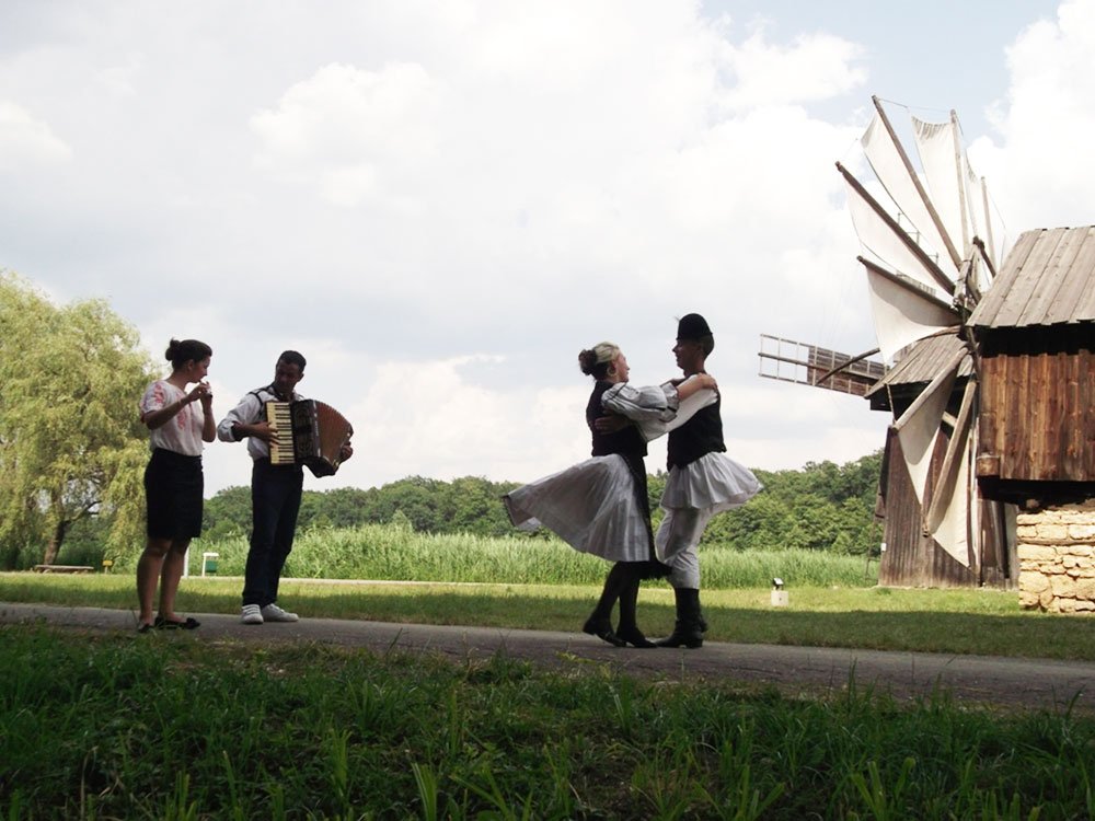 Filme despre cultura şi tradiţiile româneşti la ASTRA 84628