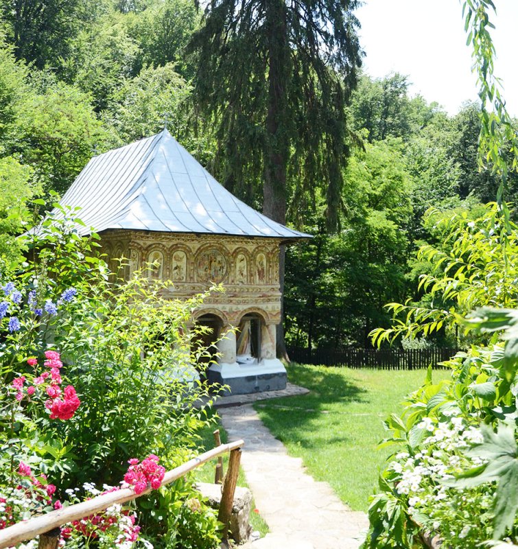 Expoziţie dedicată bisericilor istorice vâlcene 84600