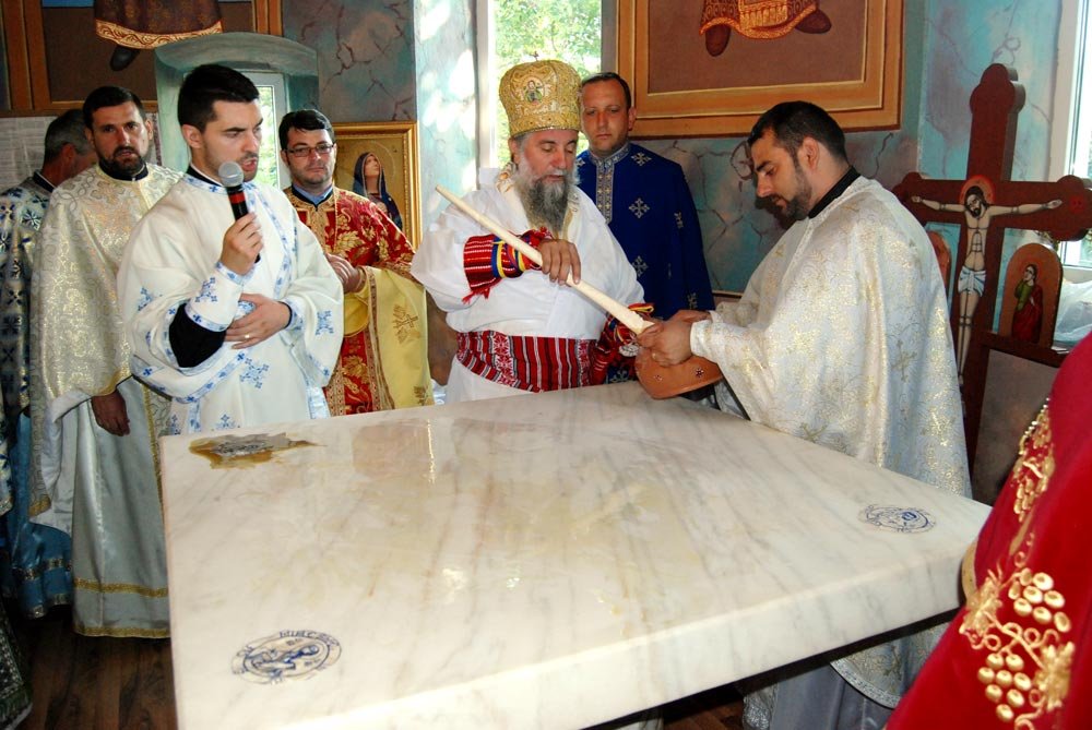 „Unde nu este Dumnezeu, totul se risipeşte“ 84571