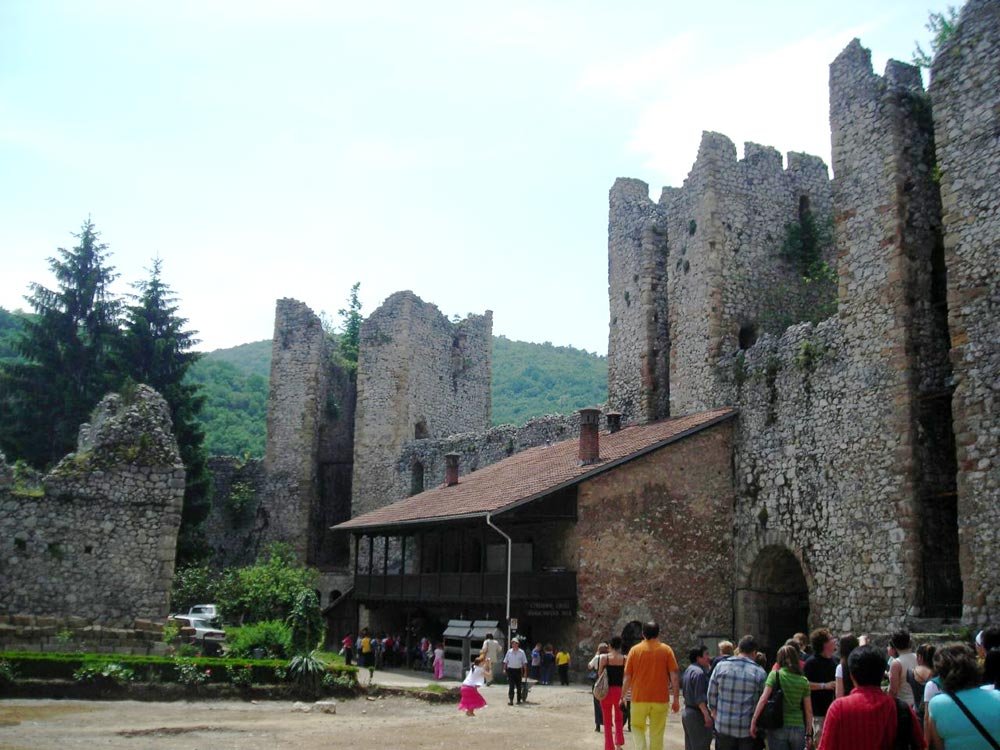 Pelerinaje la locuri de rugăciune din Serbia 84544