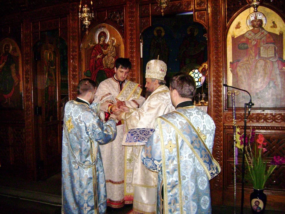 Slujire arhierească la Deva 84485