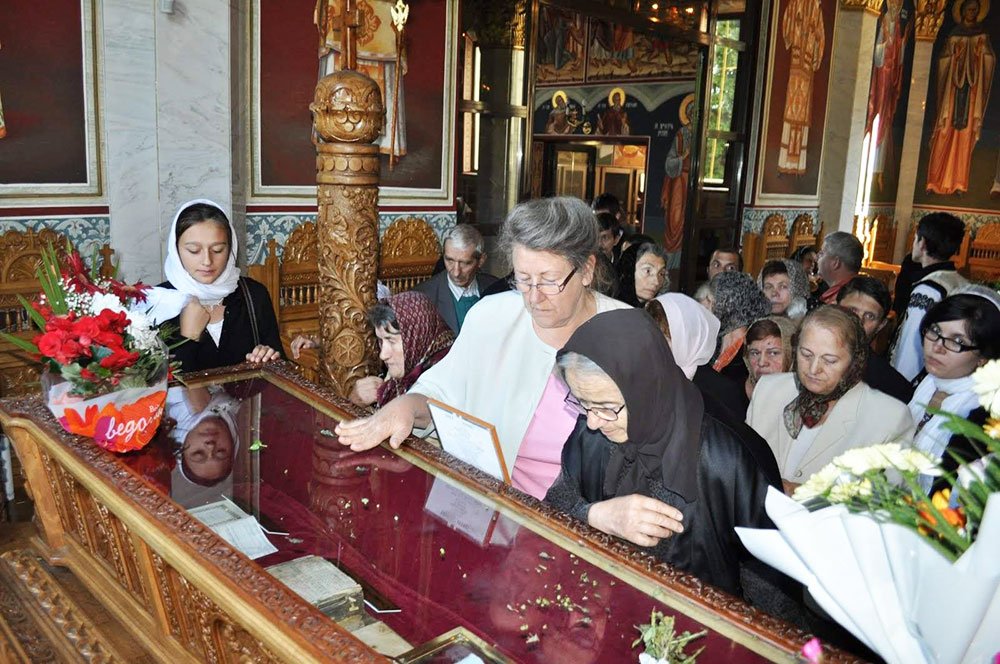 Credincioşii l-au cinstit ieri pe Sfântul Ioan Iacob 84442