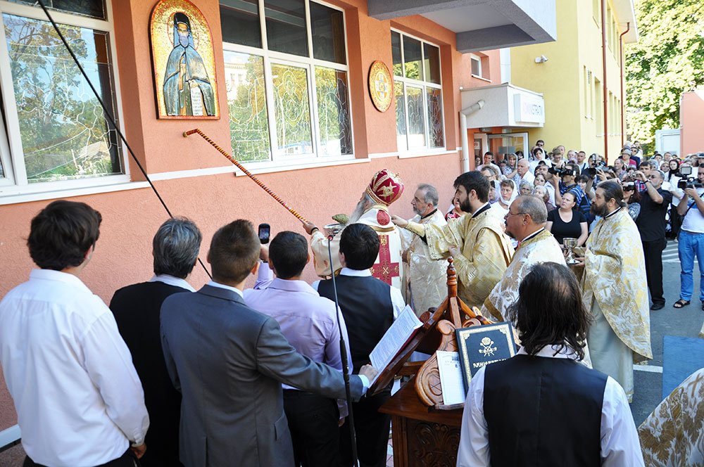 IPS Teofan a sfinţit paraclisul IRO din Iaşi 84452