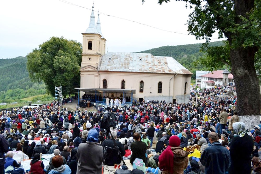 Pregătiri pentru hramul Mănăstirii Nicula 84427