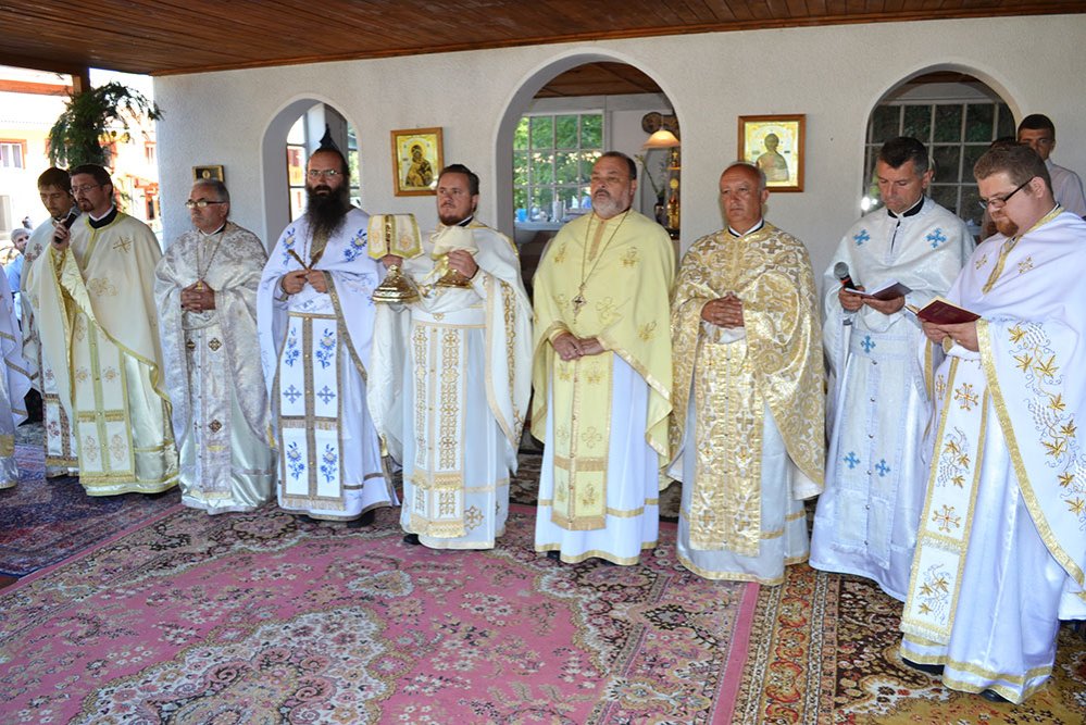 Hramul Mănăstirii Almăj-Putna 84405