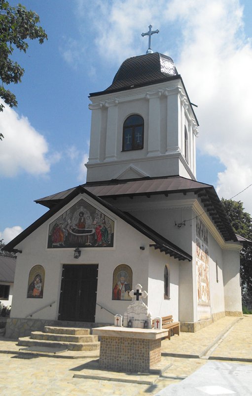 Împodobită, biserica din Vorona aşteaptă ziua cea mare 84412