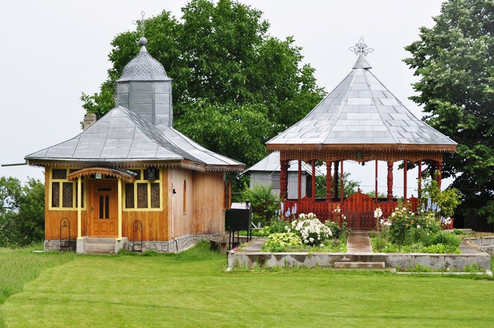 Sărbătoare la Mănăstirea Buluc din Vrancea 84394