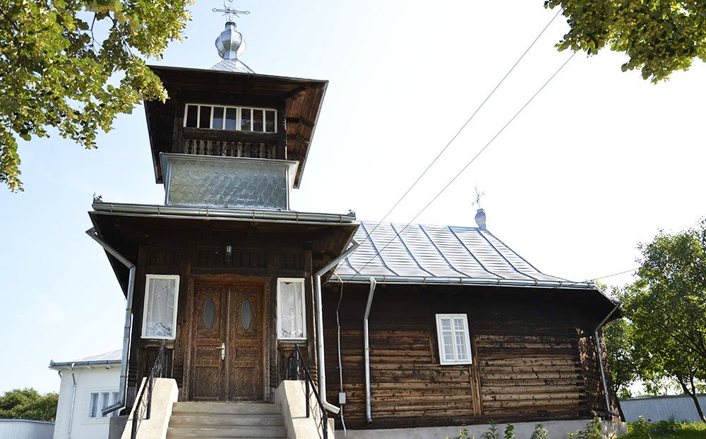 Bisericuţa din prisacă 84364